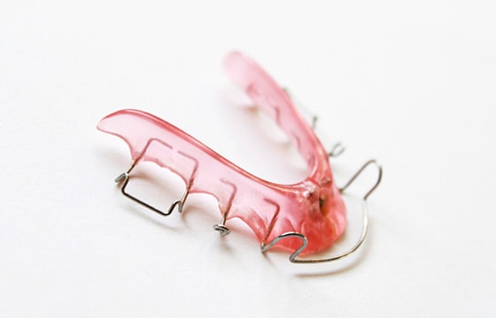 小児矯正と成人矯正の違い　イメージ画像